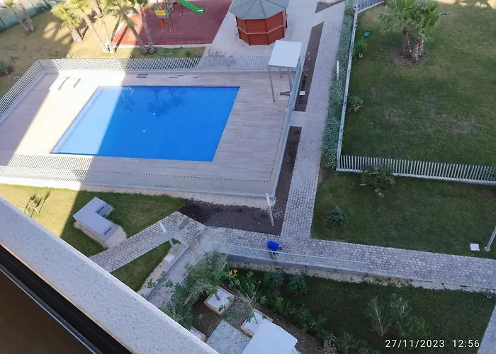 Residencial Posidonia דירה